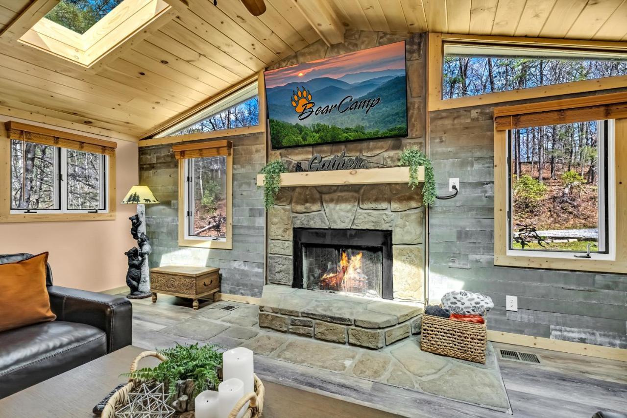 Whispering Winds, Hot Tub, Game Room, Wifi, 1089 Free Tickets Each Paid Day, Dollywood And More Gatlinburg Exterior photo